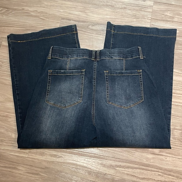 ADORABLE INDIGO POPPY WIDE LEG JEANS SZ 14 w/ BUILT IN TUMMY CONTROL WAIST BAND - Picture 2 of 11